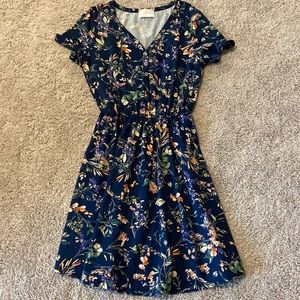 French Grey floral dress size 10 (M).